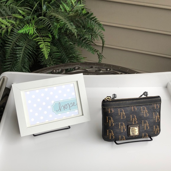 🎀 (3) Display stands prop items for viewing - Picture 4 of 6